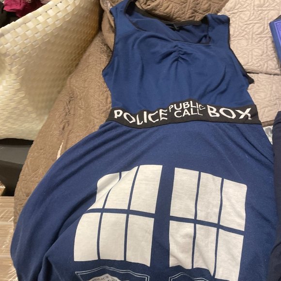 Ripple Junction Doctor Who Graphic Tee - Picture 8 of 11